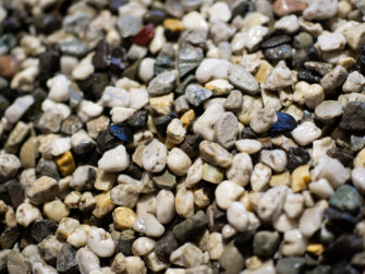 Buttrose Salt and pepper stones 20mm