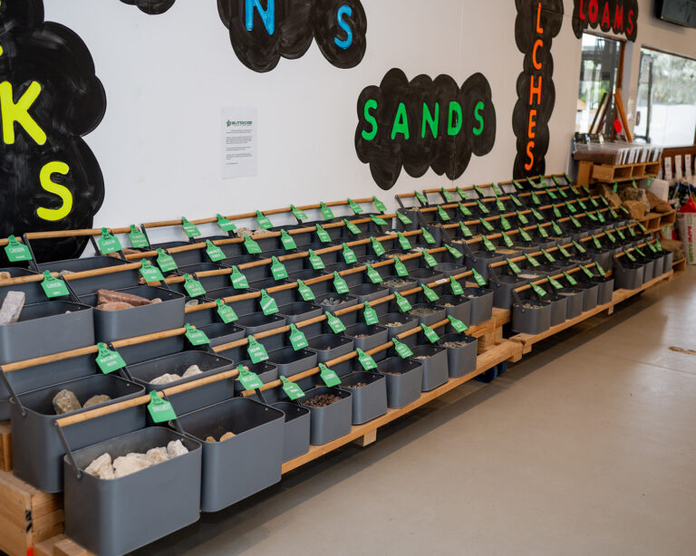 _0008_sand-rock-loam-samples-Buttrose-Landscape-Garden-Supplies-Willaston-Gawler-South-Australia