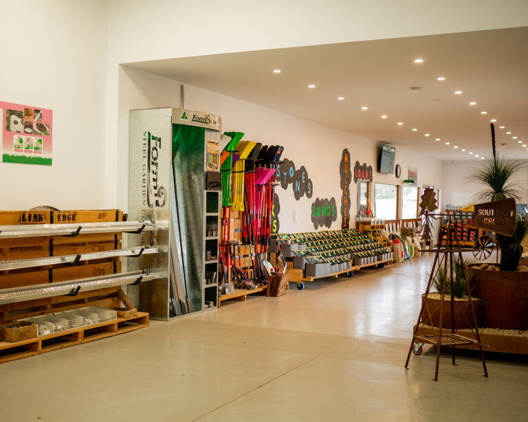 _0017_edging-shovels-sand-stone-loams-Buttrose-Landscape-Garden-Supplies-Willaston-Gawler-South-Australia